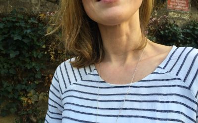 Blouse Stockholm, Moss skirt & Textured Shawl*